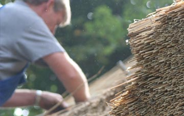 professional Ruardean Hill thatchers